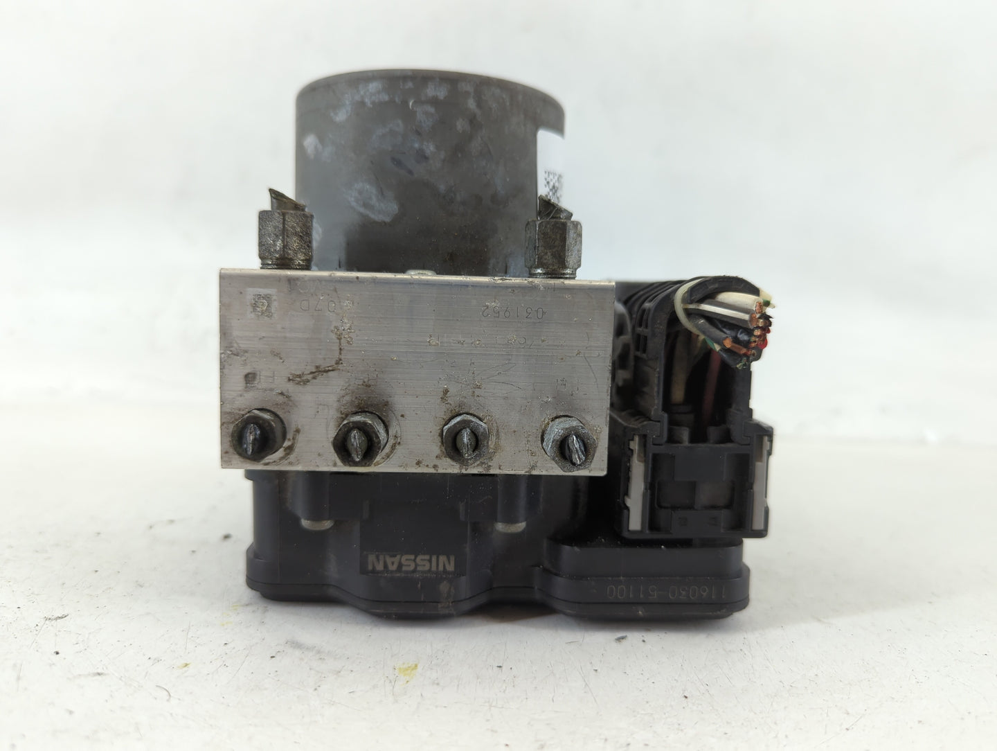2017 Nissan Pathfinder ABS Pump Control Module Replacement P/N:47660 9PP1B Fits OEM Used Auto Parts - Oemusedautoparts1.com