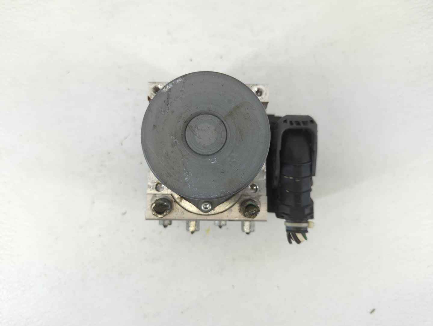 2017 Nissan Pathfinder ABS Pump Control Module Replacement P/N:47660 9PP1B Fits OEM Used Auto Parts - Oemusedautoparts1.com