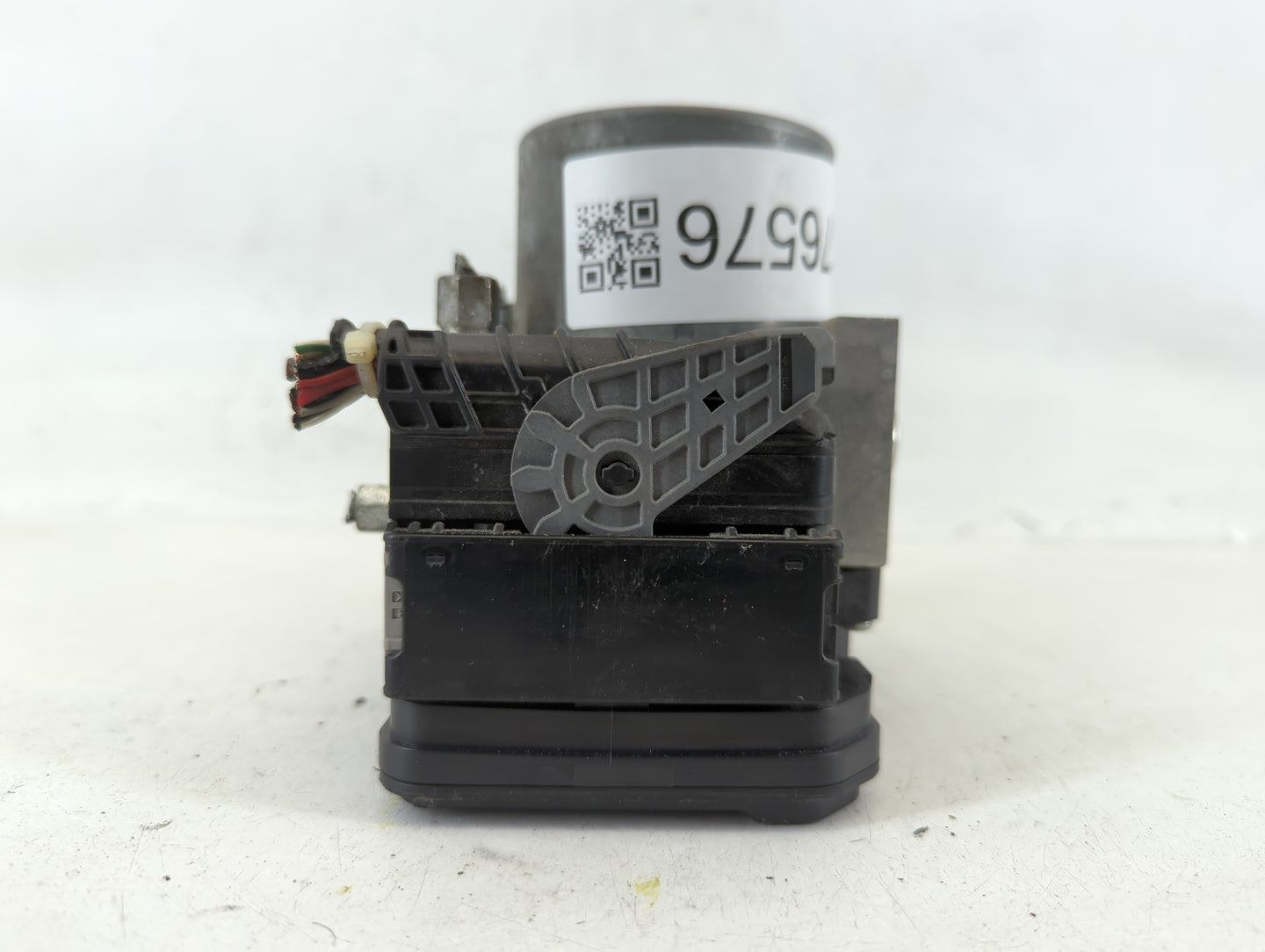2017 Nissan Pathfinder ABS Pump Control Module Replacement P/N:47660 9PP1B Fits OEM Used Auto Parts - Oemusedautoparts1.com