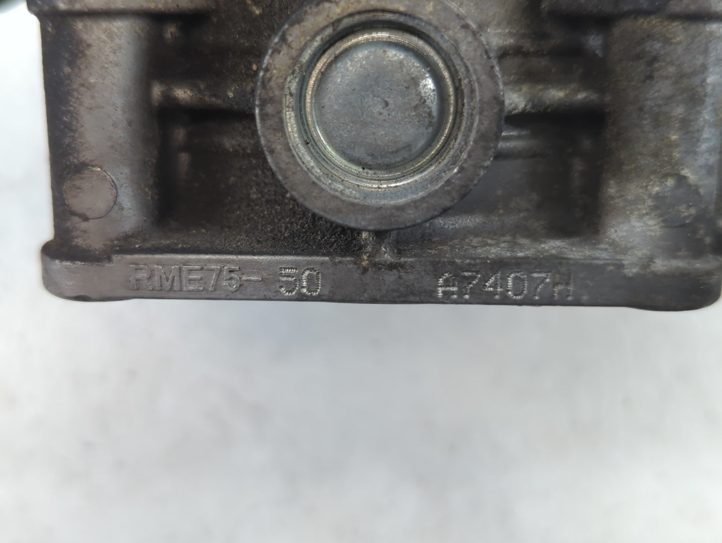 2017-2020 Nissan Pathfinder Throttle Body P/N:A7407H RME75-50 Fits Fits 2016 2017 2018 2019 2020 OEM Used Auto Parts - Oemus