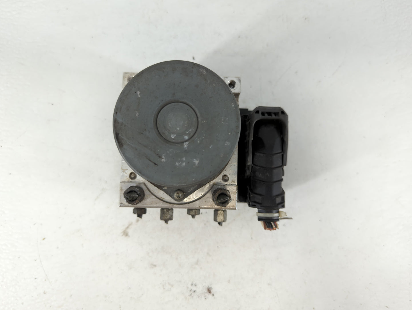 2017 Nissan Pathfinder ABS Pump Control Module Replacement P/N:47660 9PP1B Fits OEM Used Auto Parts - Oemusedautoparts1.com
