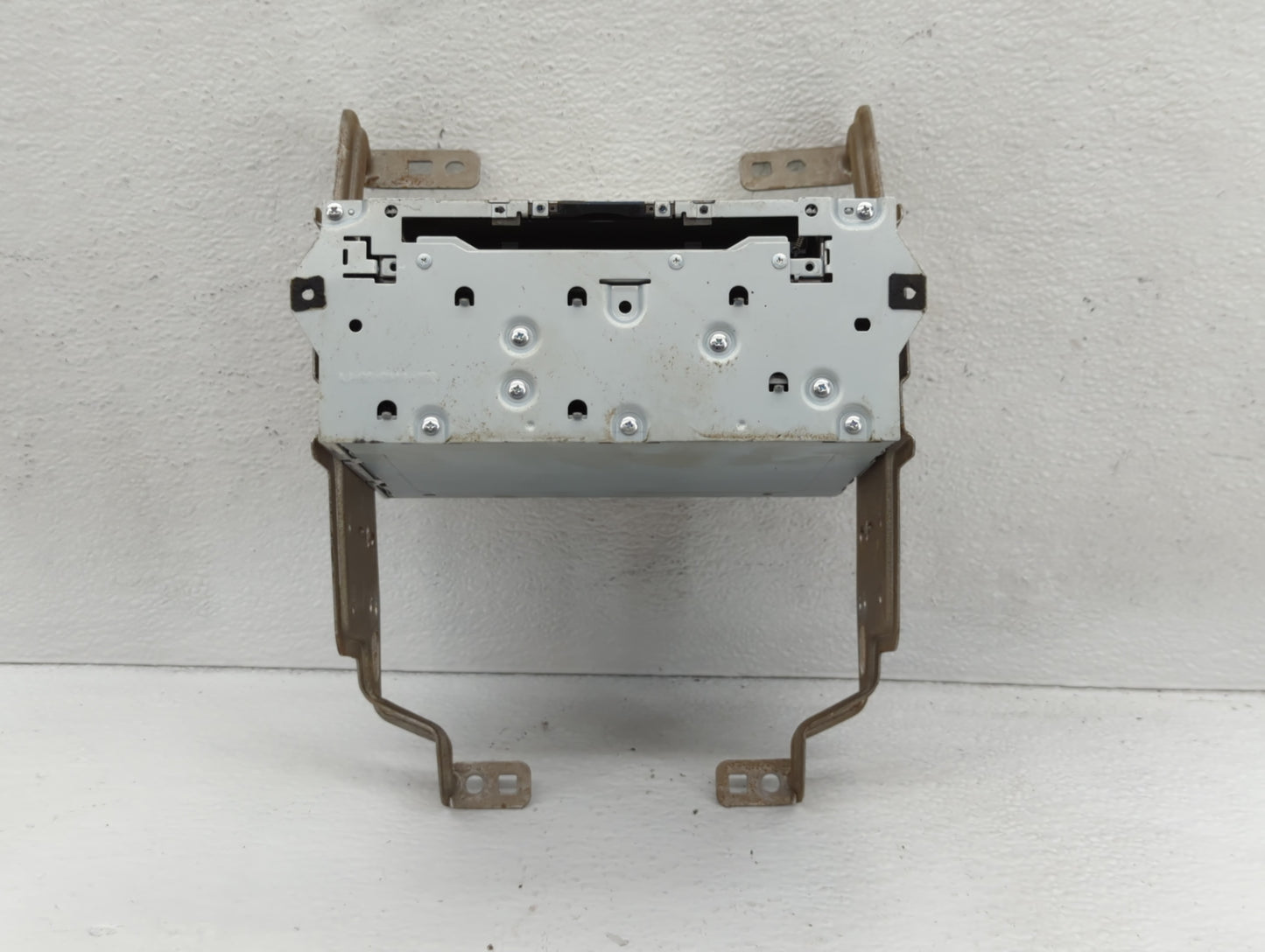 2017-2020 Nissan Pathfinder Am Fm Cd Player Radio Receiver - Oemusedautoparts1.com
