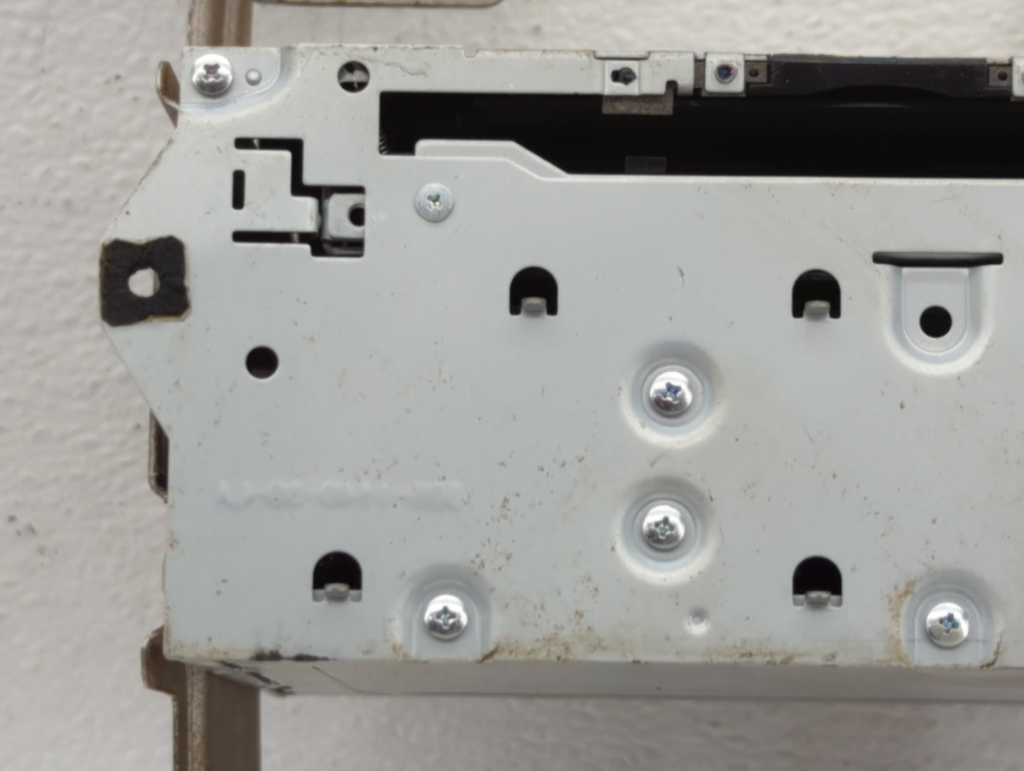 2017-2020 Nissan Pathfinder Am Fm Cd Player Radio Receiver - Oemusedautoparts1.com