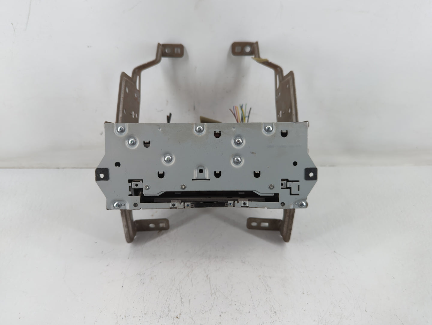 2017-2020 Nissan Pathfinder Am Fm Cd Player Radio Receiver - Oemusedautoparts1.com