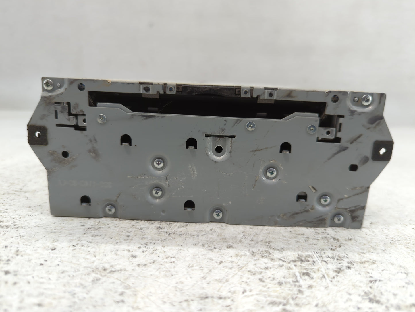 2017-2020 Nissan Pathfinder Am Fm Cd Player Radio Receiver - Oemusedautoparts1.com