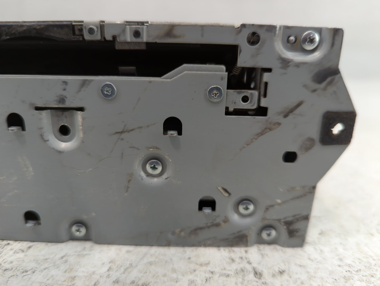 2017-2020 Nissan Pathfinder Am Fm Cd Player Radio Receiver - Oemusedautoparts1.com