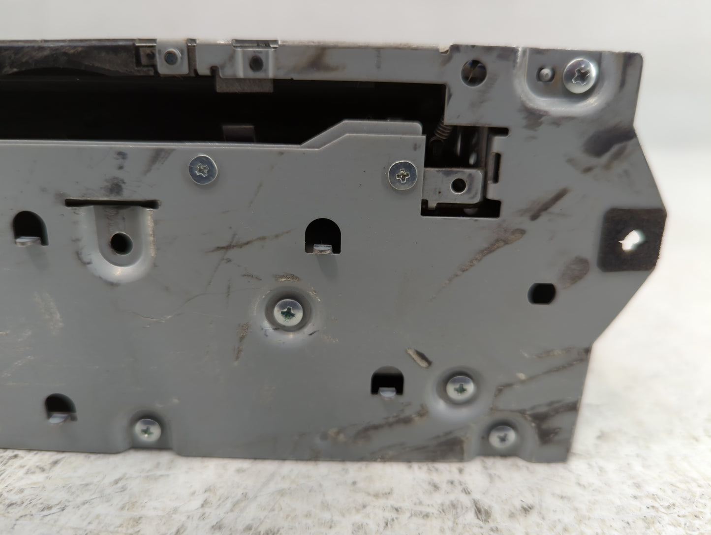2017-2020 Nissan Pathfinder Am Fm Cd Player Radio Receiver - Oemusedautoparts1.com