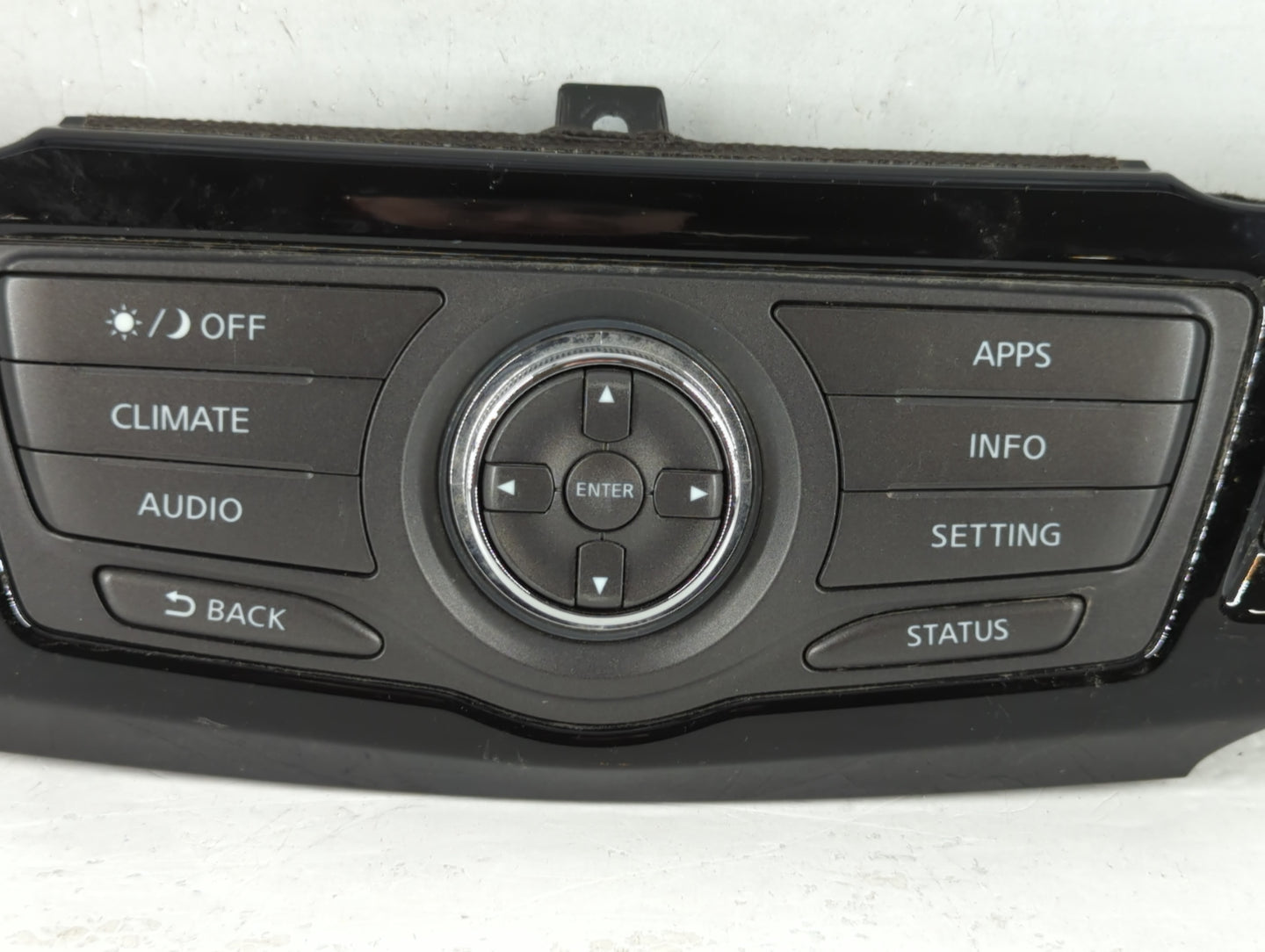2017-2020 Nissan Pathfinder Am Fm Cd Player Radio Receiver - Oemusedautoparts1.com