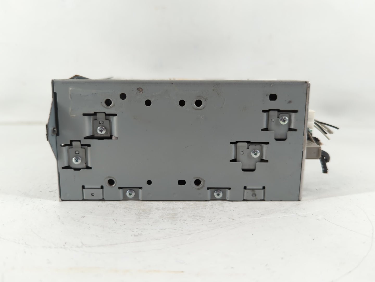2017-2020 Nissan Pathfinder Am Fm Cd Player Radio Receiver - Oemusedautoparts1.com
