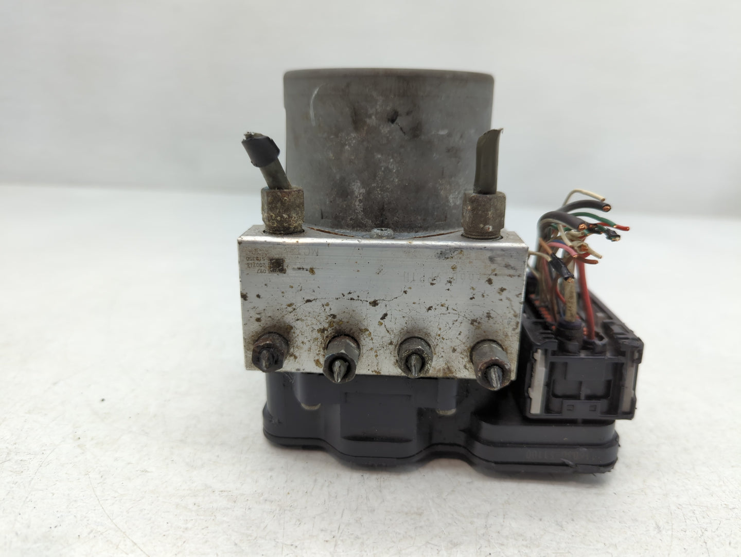 2017 Nissan Pathfinder ABS Pump Control Module Replacement P/N:116030-51100 Fits OEM Used Auto Parts - Oemusedautoparts1.com