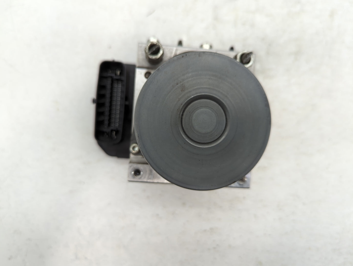 2017 Nissan Pathfinder ABS Pump Control Module Replacement P/N:47660 9P11D Fits OEM Used Auto Parts - Oemusedautoparts1.com