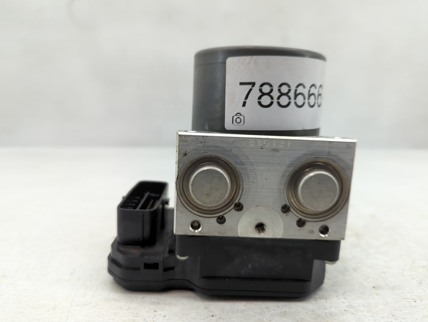 2017 Nissan Pathfinder ABS Pump Control Module Replacement P/N:47660 9P11D Fits OEM Used Auto Parts - Oemusedautoparts1.com