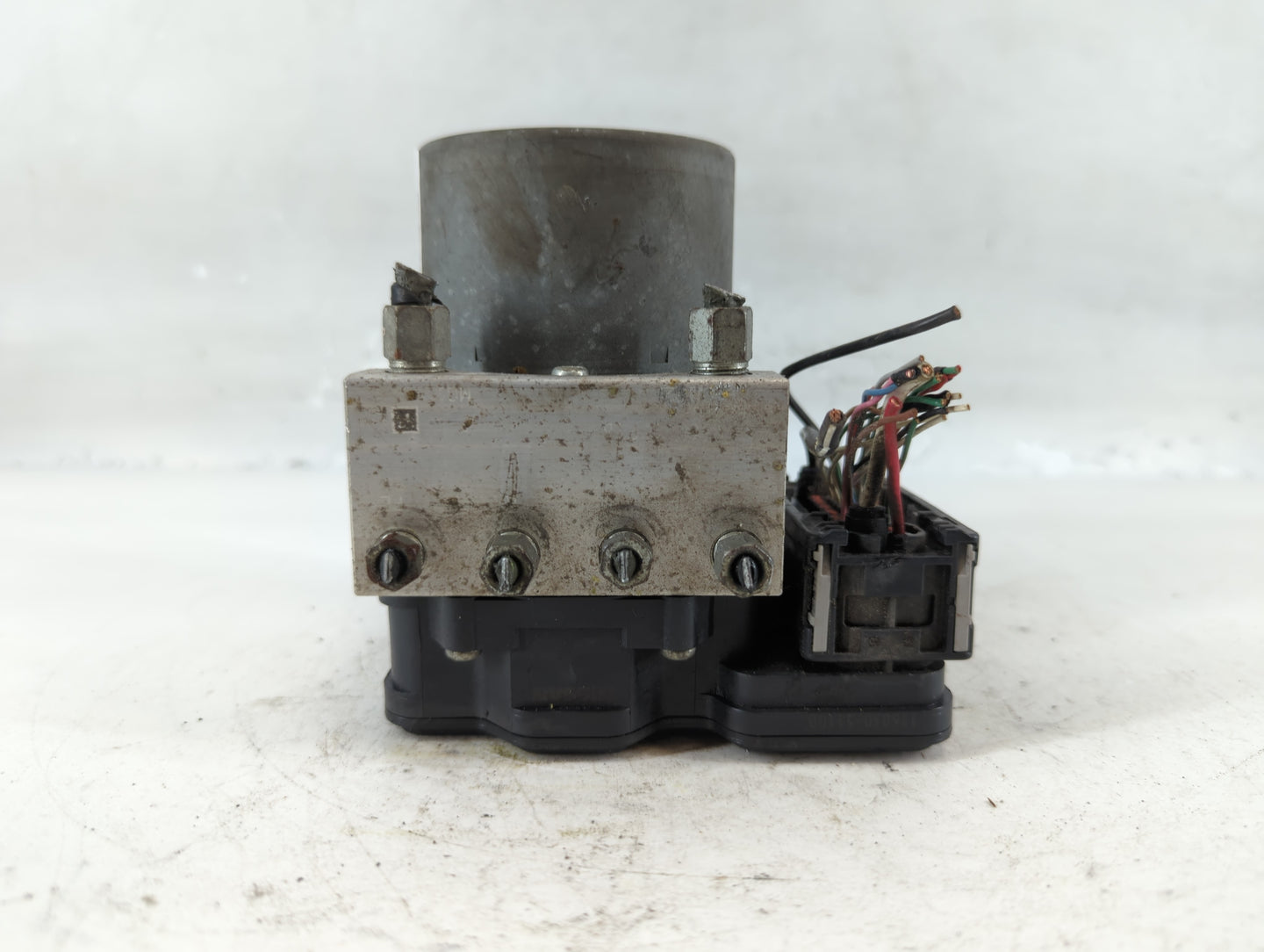 2017 Nissan Pathfinder ABS Pump Control Module Replacement P/N:47660 9PP1B Fits OEM Used Auto Parts - Oemusedautoparts1.com