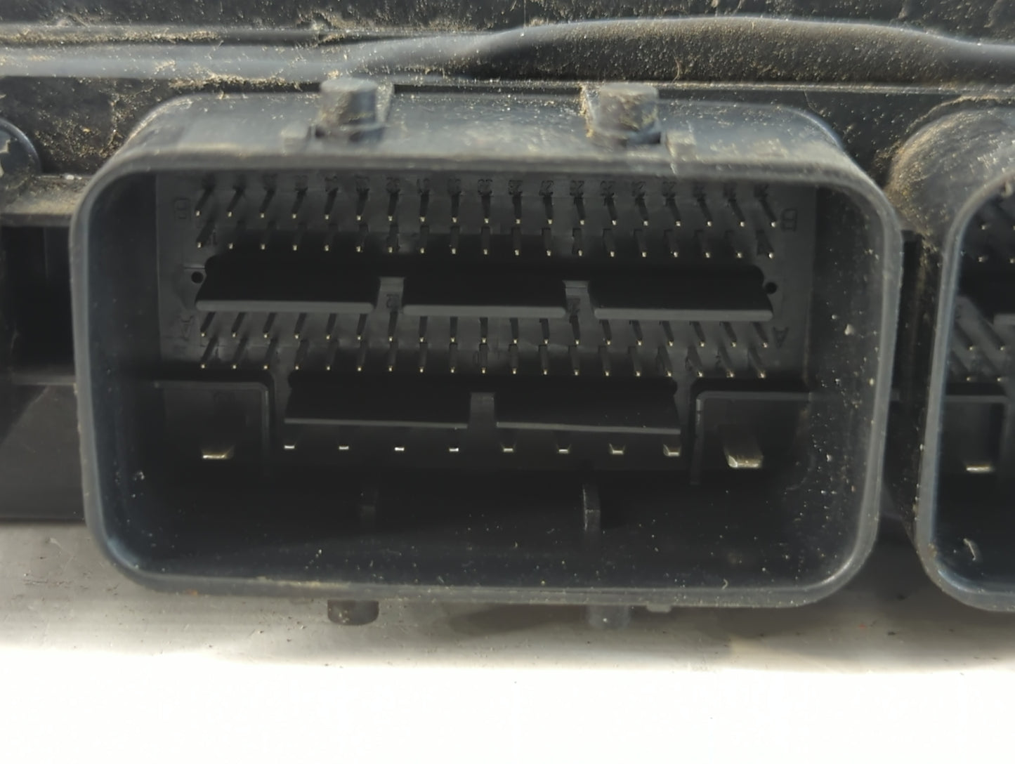 2017 Nissan Pathfinder PCM Engine Control Computer ECU ECM PCU OEM P/N:703936 F22 NEC018-073 Fits OEM Used Auto Parts - Oemu