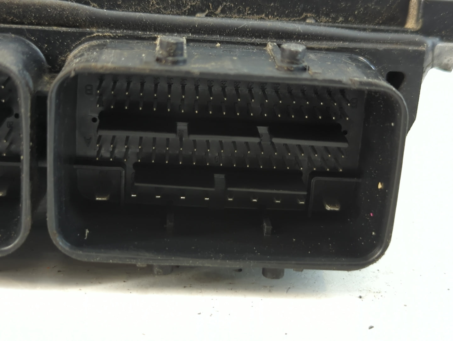 2017 Nissan Pathfinder PCM Engine Control Computer ECU ECM PCU OEM P/N:703936 F22 NEC018-073 Fits OEM Used Auto Parts - Oemu