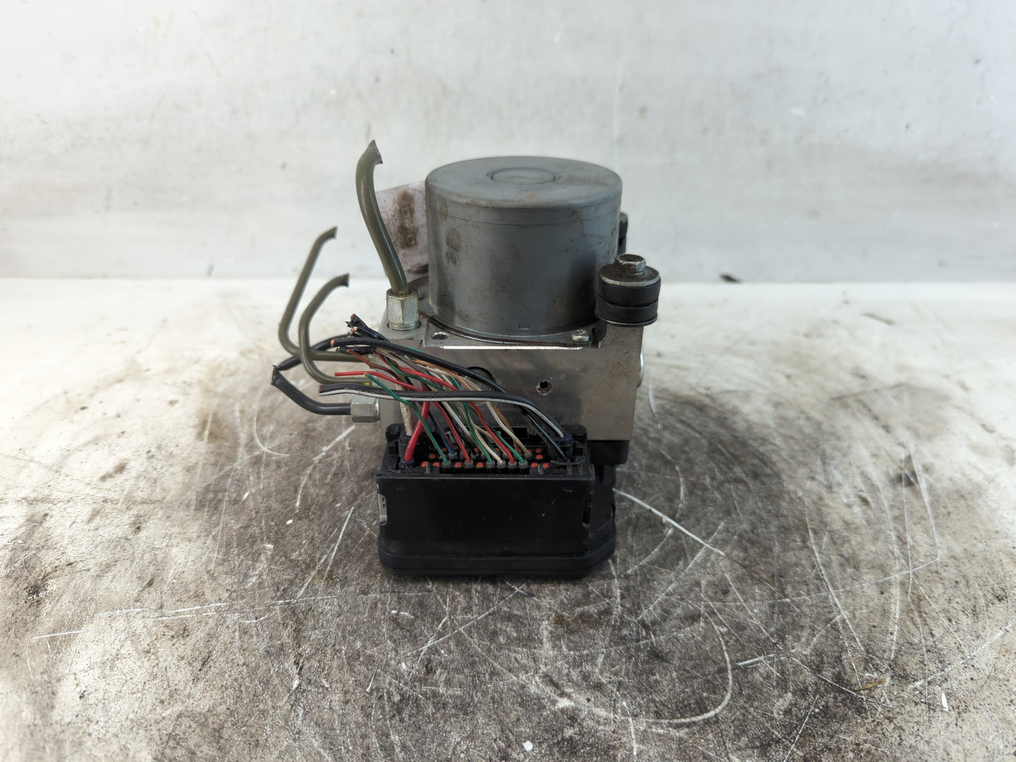2017 Nissan Pathfinder ABS Pump Control Module Replacement P/N:47660 9PP1B Fits OEM Used Auto Parts - Oemusedautoparts1.com