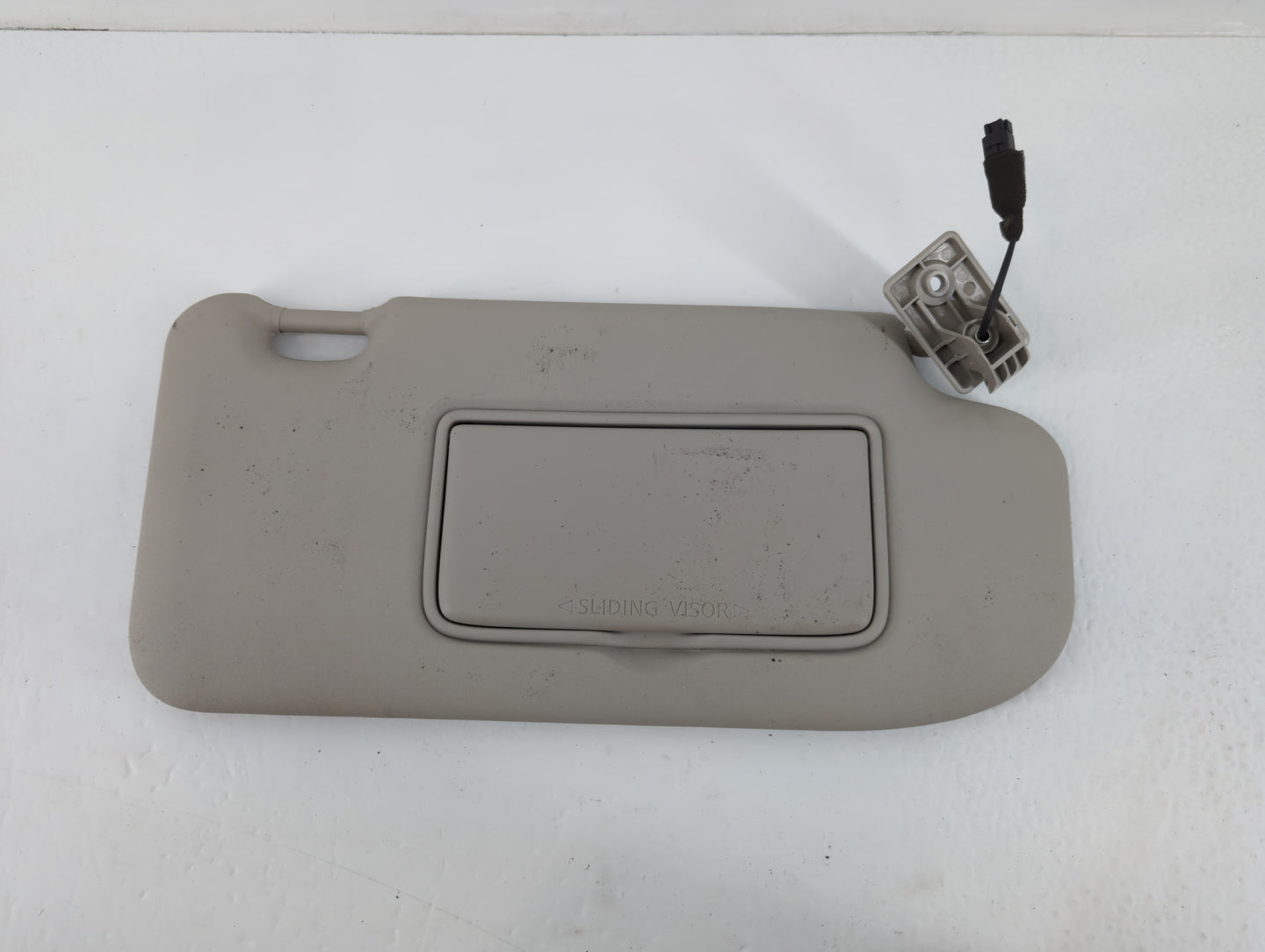 2017-2018 Nissan Qashqai Sun Visor Shade Replacement Passenger Right Mirror Fits Fits 2017 2018 OEM Used Auto Parts - Oemuse