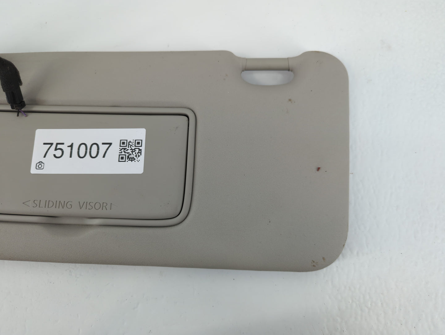 2017-2018 Nissan Qashqai Sun Visor Shade Replacement Driver Left Mirror Fits Fits 2017 2018 OEM Used Auto Parts - Oemusedaut