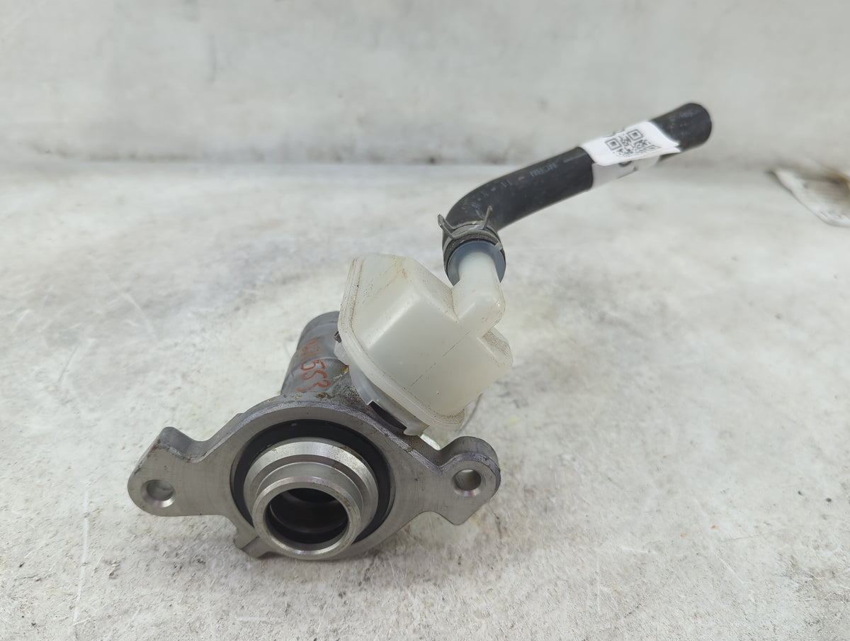 2011-2017 Nissan Quest Brake Master Cylinder 1516118 - Oemusedautoparts1.com