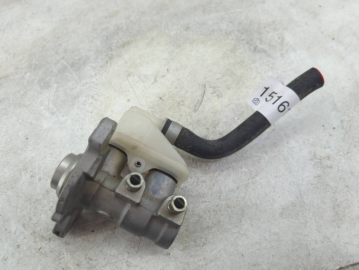 2011-2017 Nissan Quest Brake Master Cylinder 1516118 - Oemusedautoparts1.com