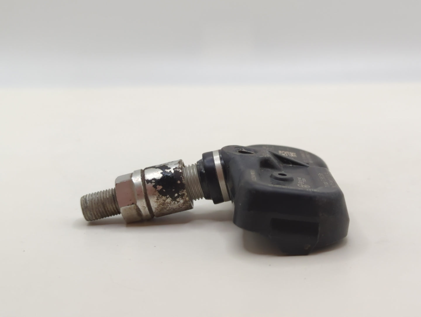 2017 Nissan Quest Tire Pressure Monitoring System Sensor Tpms - Oemusedautoparts1.com