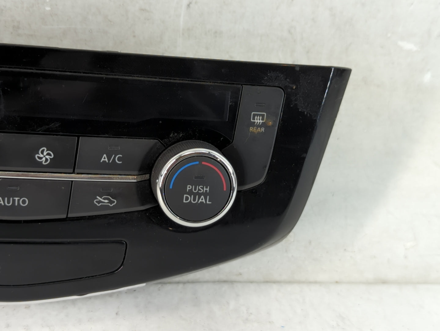 2017-2020 Nissan Rogue Climate Control Module Temperature AC/Heater Replacement P/N:27500 7FE0A Fits Fits 2017 2018 2019 202