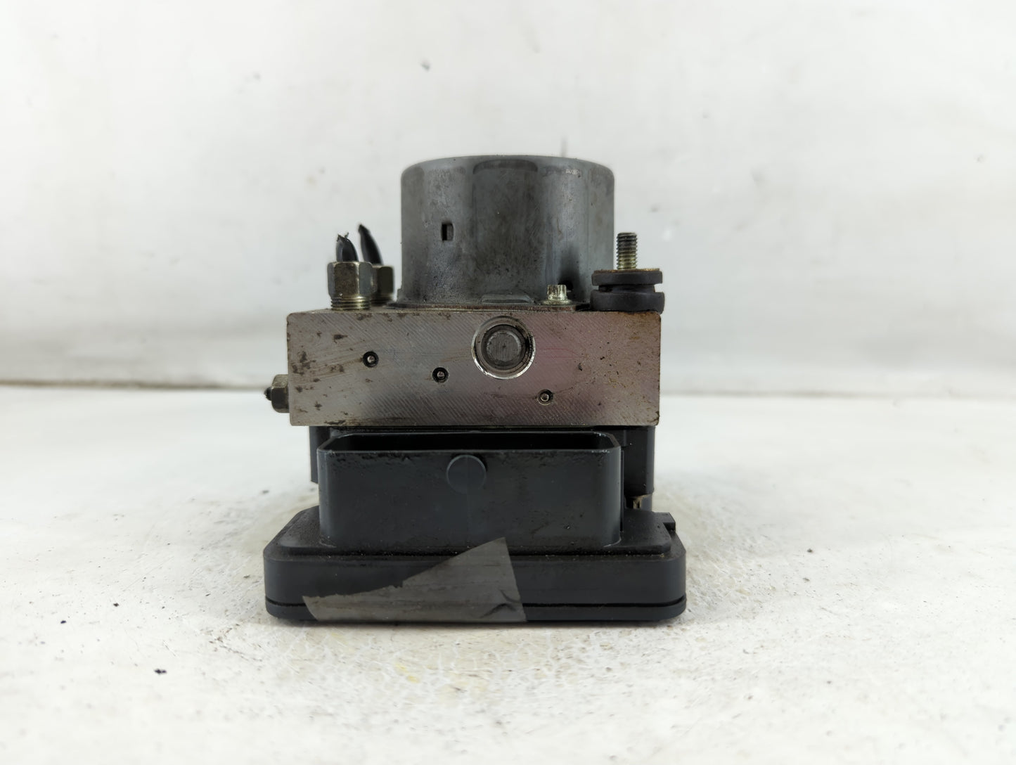 2017 Nissan Rogue ABS Pump Control Module Replacement P/N:47660 6FL1A Fits OEM Used Auto Parts - Oemusedautoparts1.com