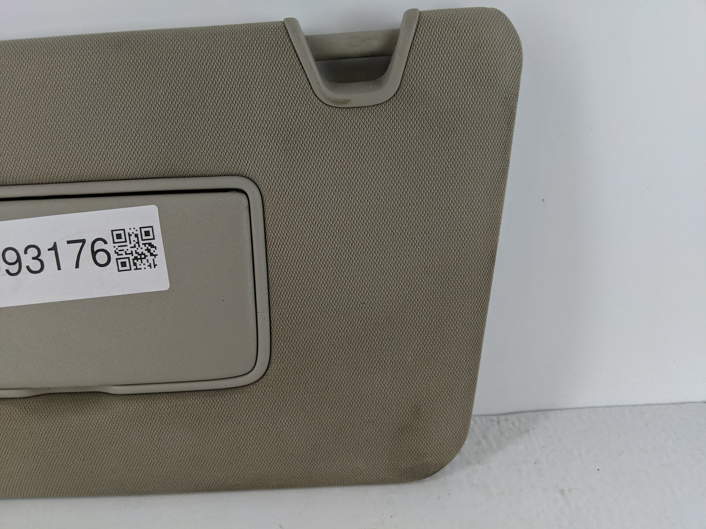 2017 Nissan Rogue Sun Visor Shade Replacement Driver Left Mirror Fits OEM Used Auto Parts - Oemusedautoparts1.com