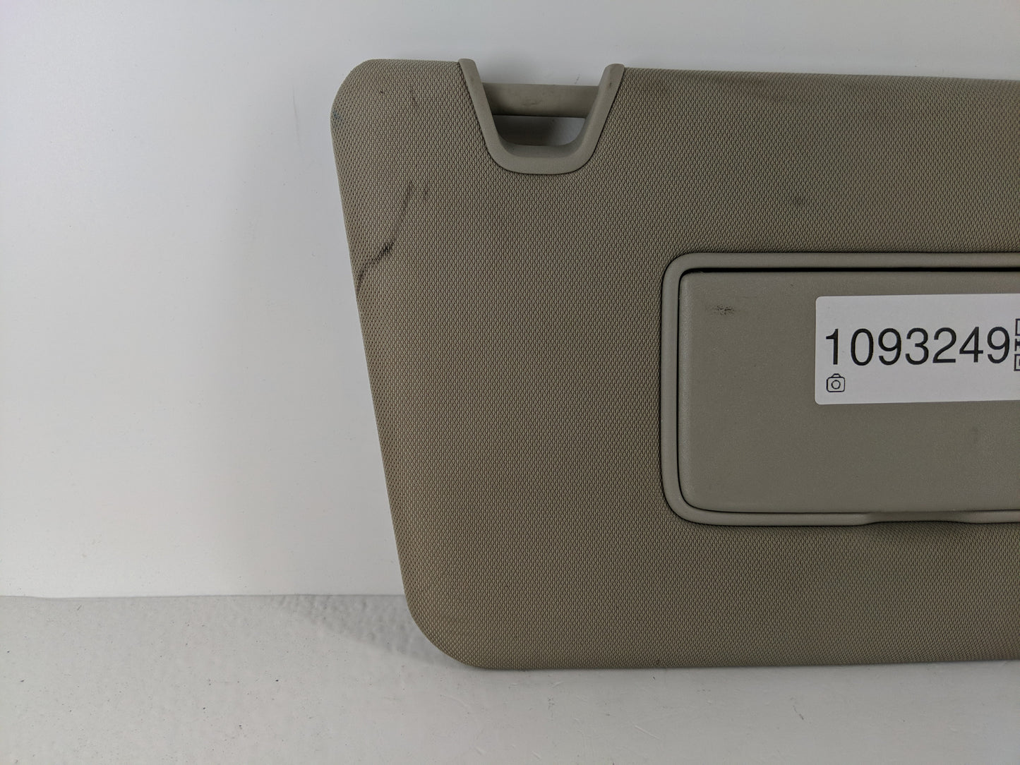 2017 Nissan Rogue Sun Visor Shade Replacement Passenger Right Mirror Fits OEM Used Auto Parts - Oemusedautoparts1.com