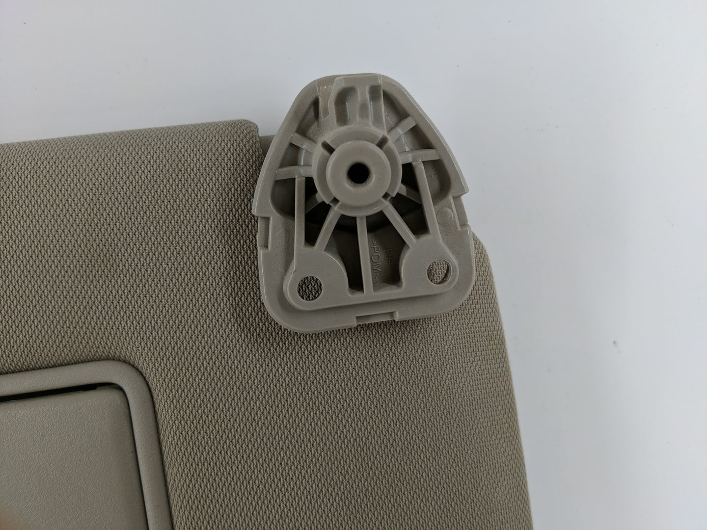 2017 Nissan Rogue Sun Visor Shade Replacement Passenger Right Mirror Fits OEM Used Auto Parts - Oemusedautoparts1.com