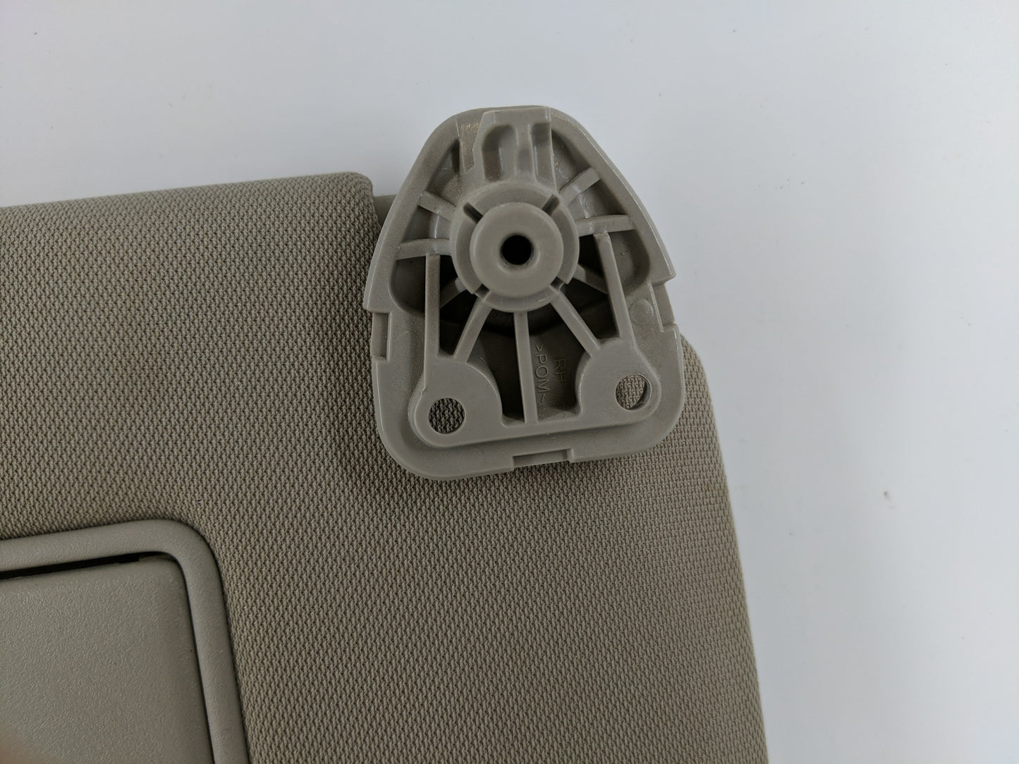 2017 Nissan Rogue Sun Visor Shade Replacement Passenger Right Mirror Fits OEM Used Auto Parts - Oemusedautoparts1.com