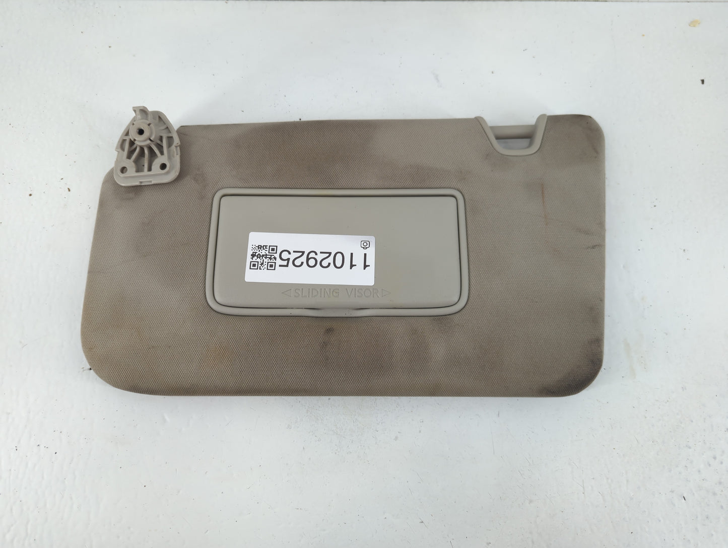 2017 Nissan Rogue Sun Visor Shade Replacement Driver Left Mirror Fits OEM Used Auto Parts - Oemusedautoparts1.com