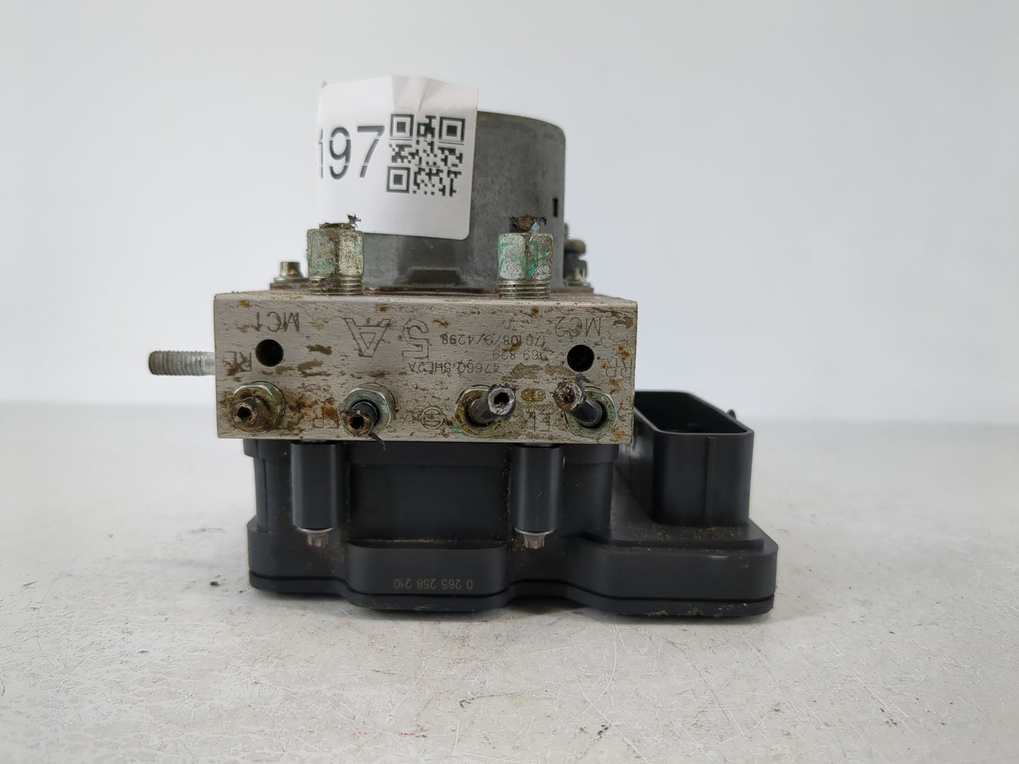 2017 Nissan Rogue ABS Pump Control Module Replacement P/N:47660 5HL2A Fits OEM Used Auto Parts - Oemusedautoparts1.com