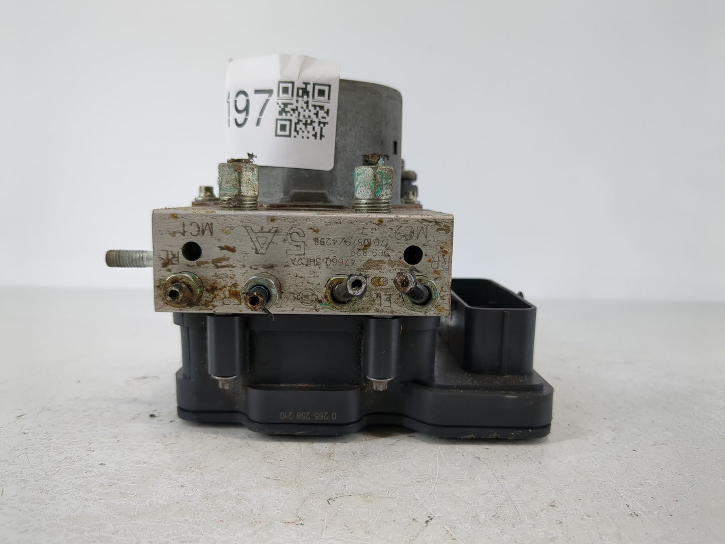 2017 Nissan Rogue ABS Pump Control Module Replacement P/N:47660 5HL2A Fits OEM Used Auto Parts - Oemusedautoparts1.com
