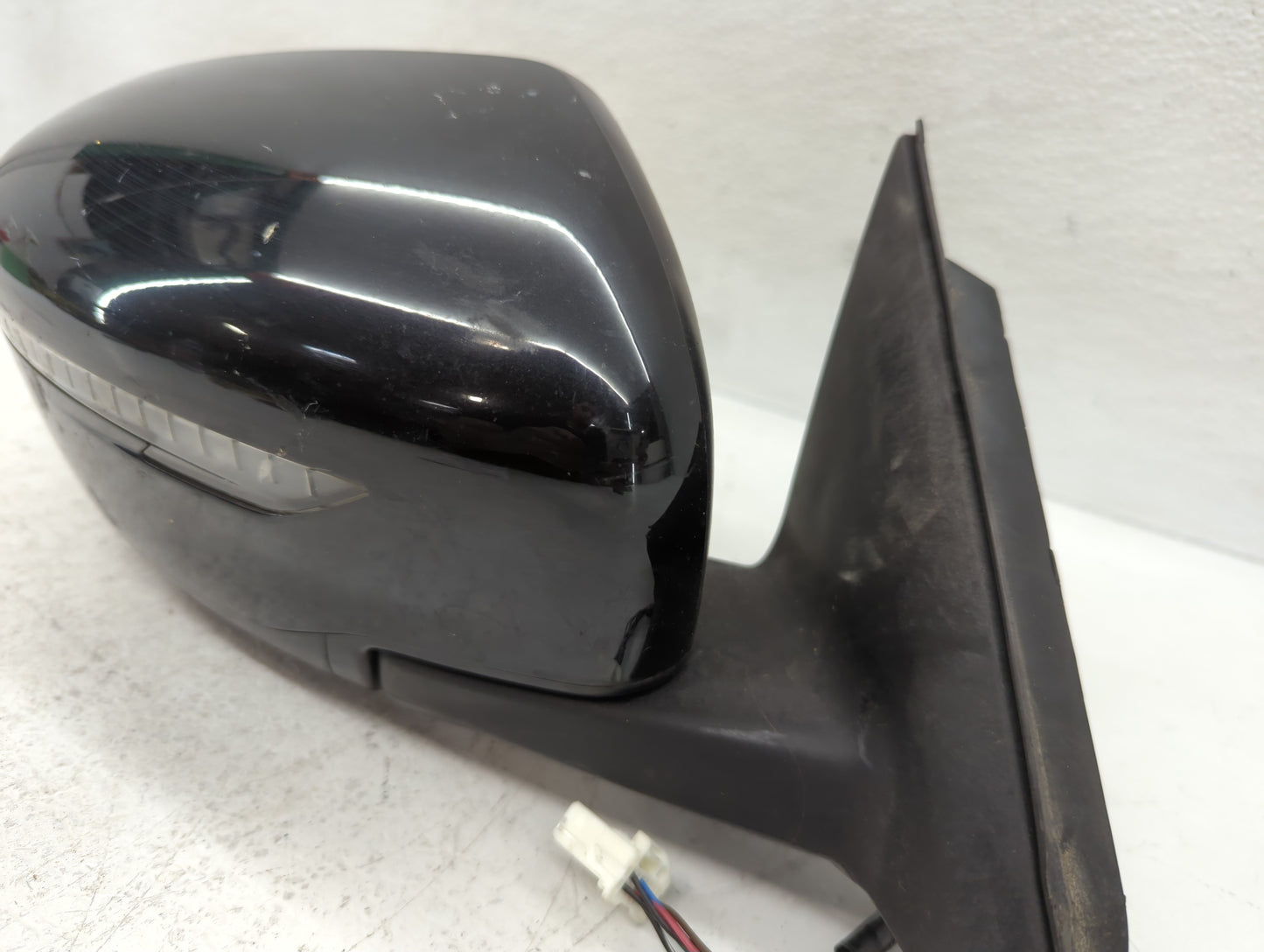 2017-2020 Nissan Rogue Passenger Side View Mirror - Right Door Mirror OEM Used - Oemusedautoparts1.com