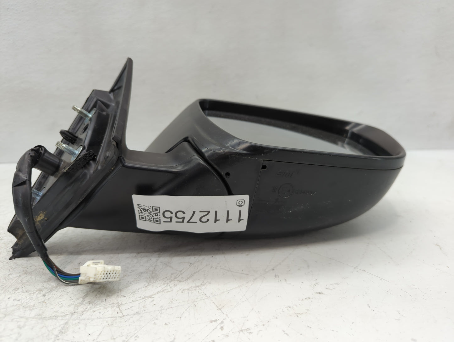 2017-2020 Nissan Rogue Passenger Side View Mirror - Right Door Mirror OEM Used - Oemusedautoparts1.com