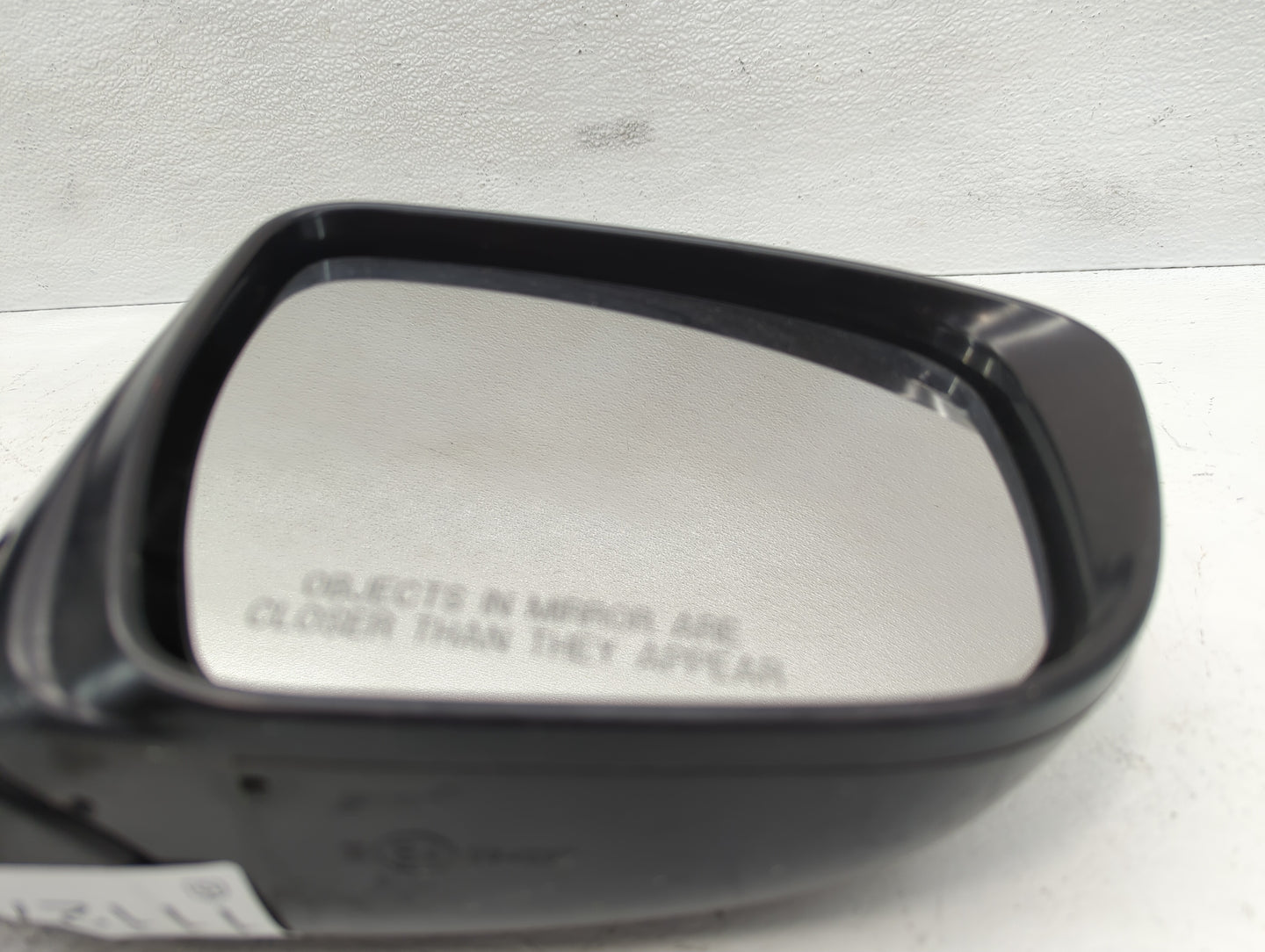 2017-2020 Nissan Rogue Passenger Side View Mirror - Right Door Mirror OEM Used - Oemusedautoparts1.com