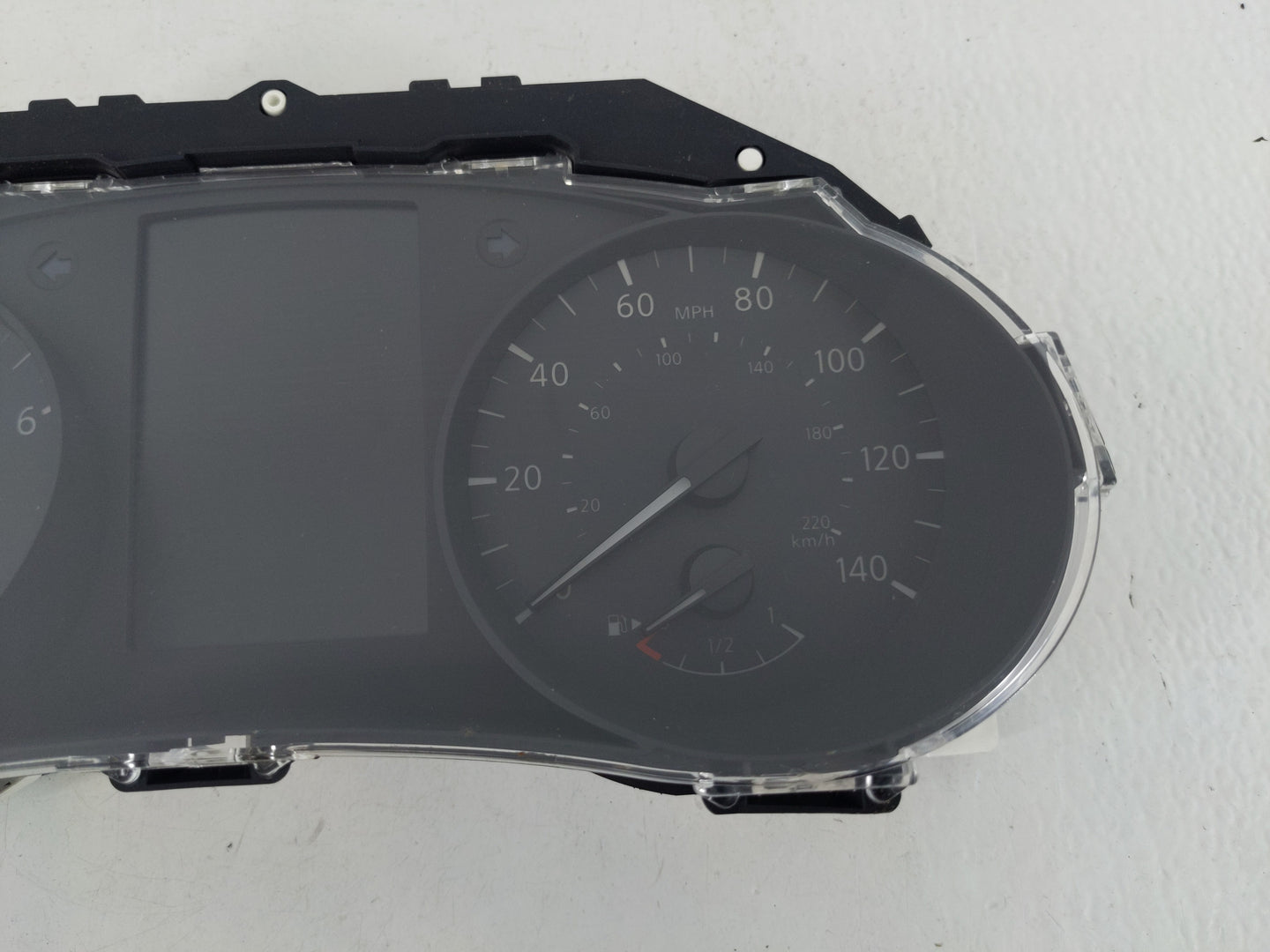 2017 Nissan Rogue Instrument Cluster Speedometer Gauges P/N:7FR0A/YXF0 Fits OEM Used Auto Parts - Oemusedautoparts1.com