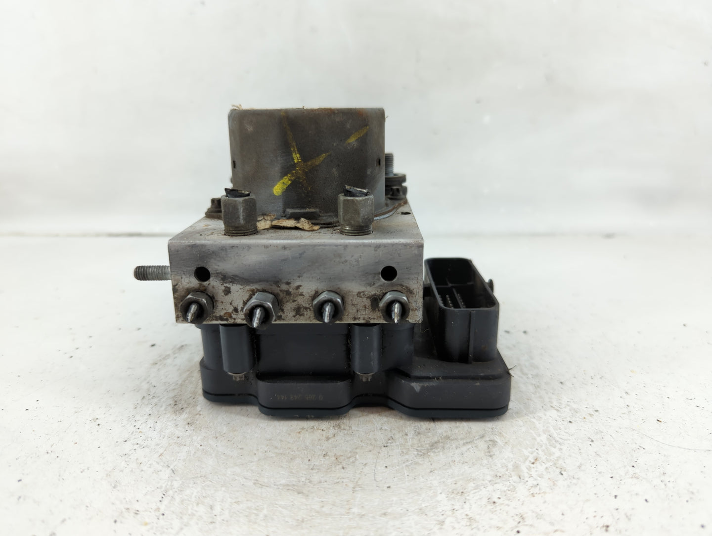 2017 Nissan Rogue ABS Pump Control Module Replacement P/N:47660 4BF0A Fits OEM Used Auto Parts - Oemusedautoparts1.com