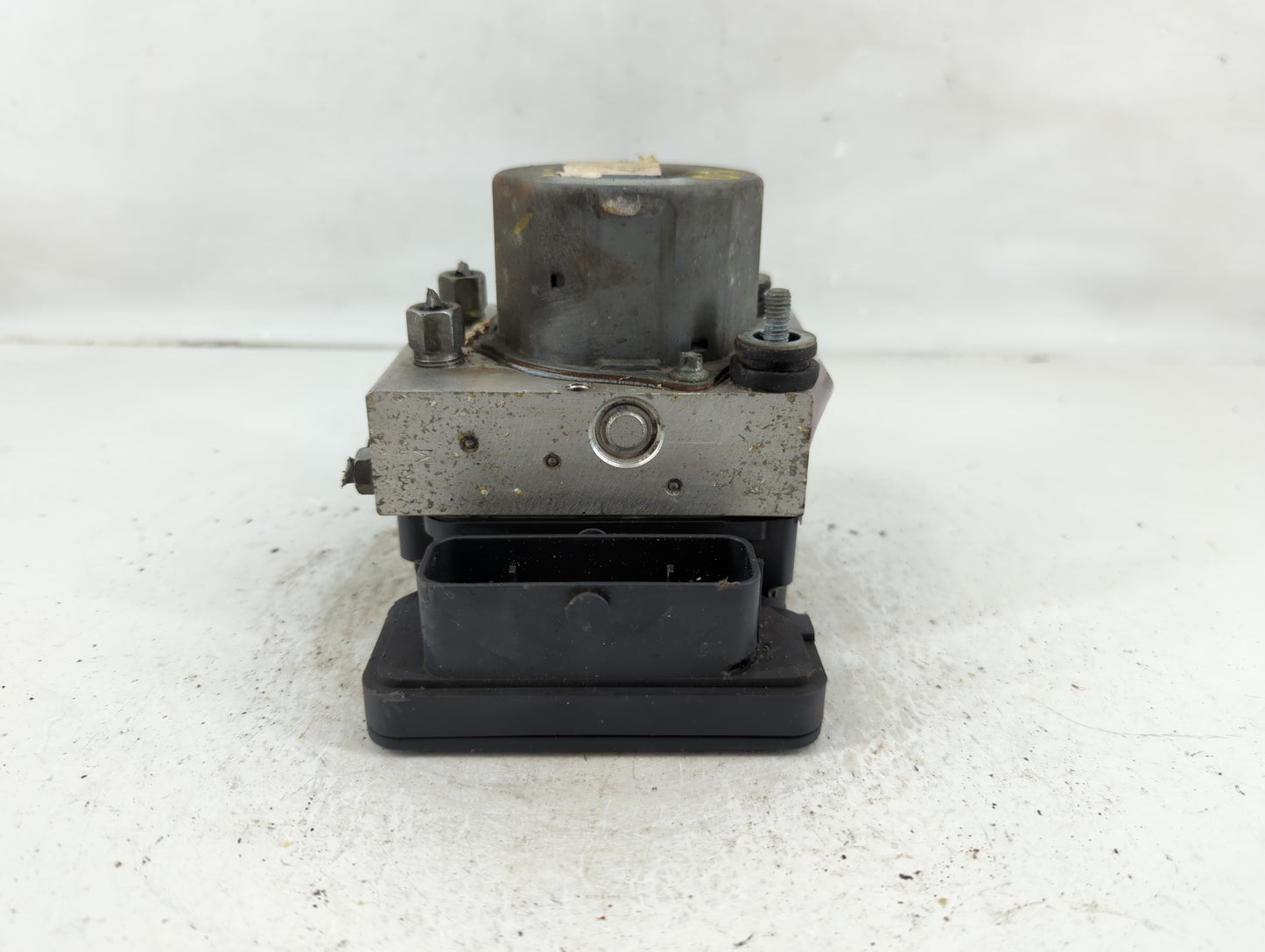2017 Nissan Rogue ABS Pump Control Module Replacement P/N:47660 4BF0A Fits OEM Used Auto Parts - Oemusedautoparts1.com