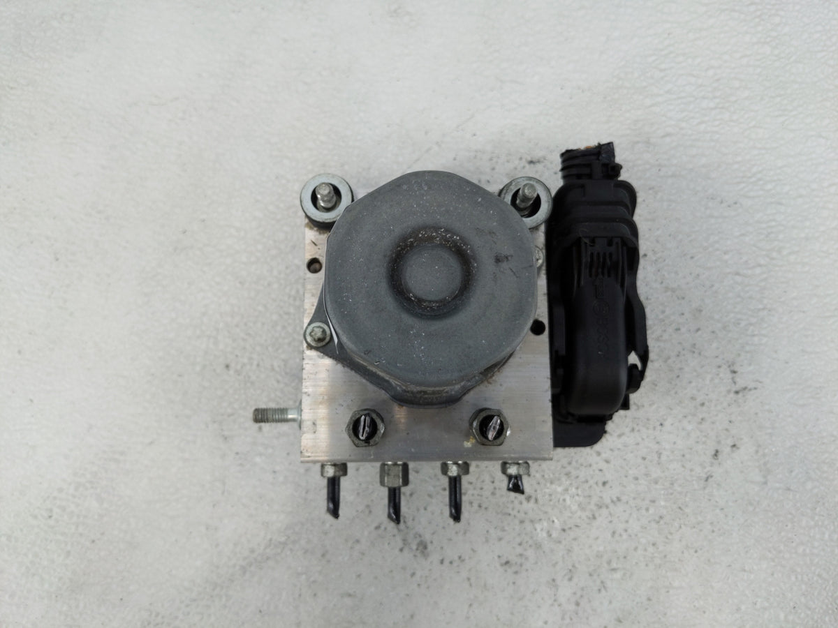 2017 Nissan Rogue Anti-Lock Brake ABS Pump Module Actuator OEM P/N:47660 6FL0A 269 829 Fits OEM Used Auto Parts - Oemusedaut