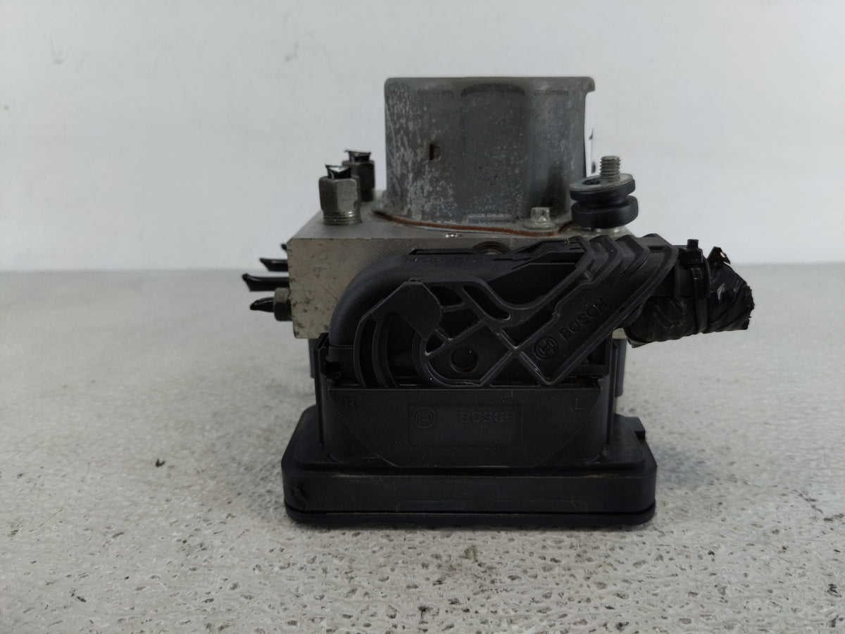 2017 Nissan Rogue Anti-Lock Brake ABS Pump Module Actuator OEM P/N:47660 6FL0A 269 829 Fits OEM Used Auto Parts - Oemusedaut
