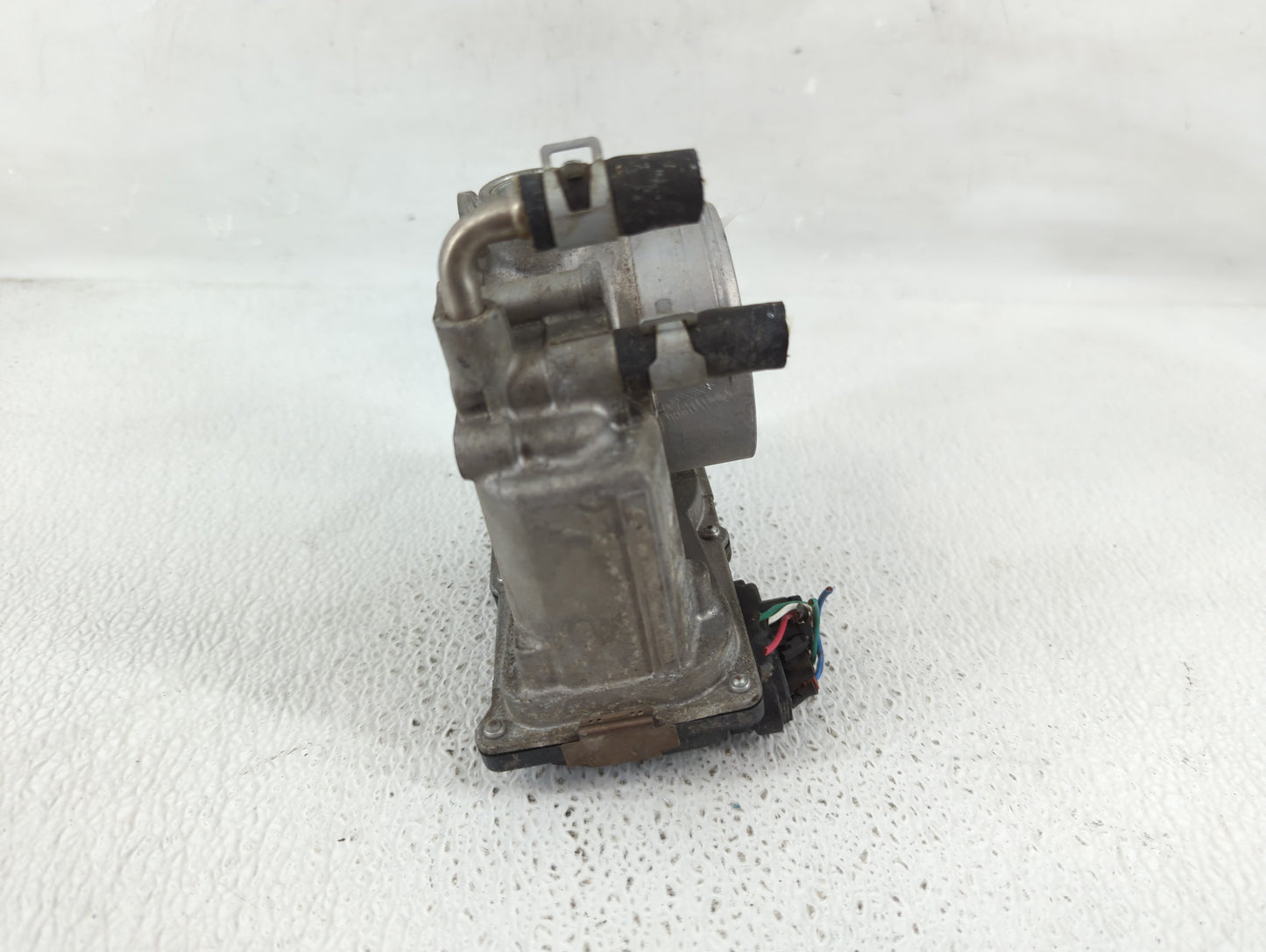 2014-2020 Nissan Rogue Throttle Body P/N:3TA60-01 A Fits Fits 2013 2014 2015 2016 2017 2018 2019 2020 OEM Used Auto Parts - 