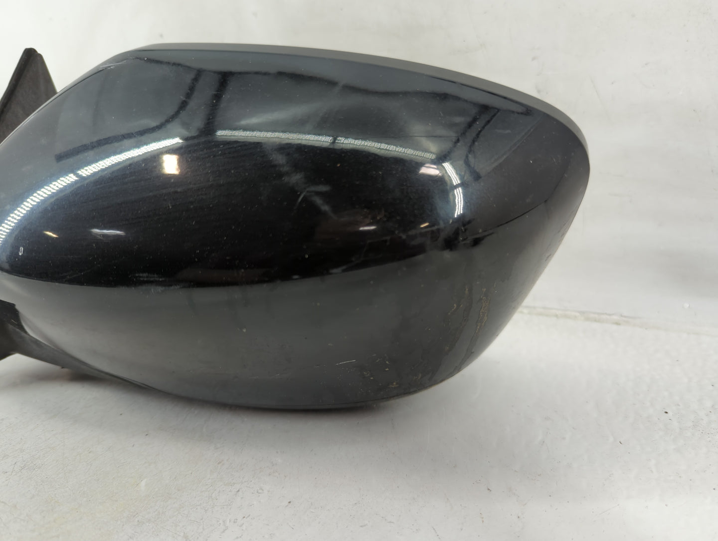 2017-2020 Nissan Rogue Driver Side View Mirror - Left Door Mirror OEM Used - Oemusedautoparts1.com