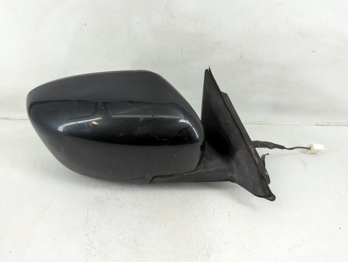 2016-2020 Nissan Rogue Passenger Side View Mirror - Right Door Mirror OEM Used - Oemusedautoparts1.com