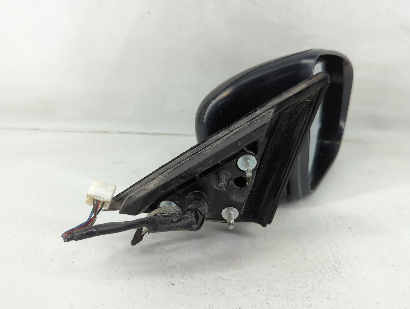 2017-2020 Nissan Rogue Passenger Side View Mirror - Right Door Mirror OEM Used - Oemusedautoparts1.com