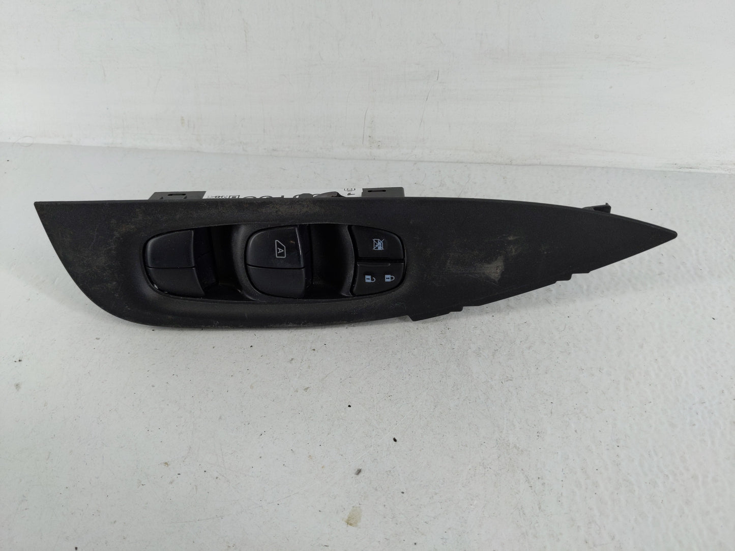 2017-2022 Nissan Rogue Master Power Window Switch Replacement Driver Side Left P/N:25401 6MA0C Fits OEM Used Auto Parts - Oe