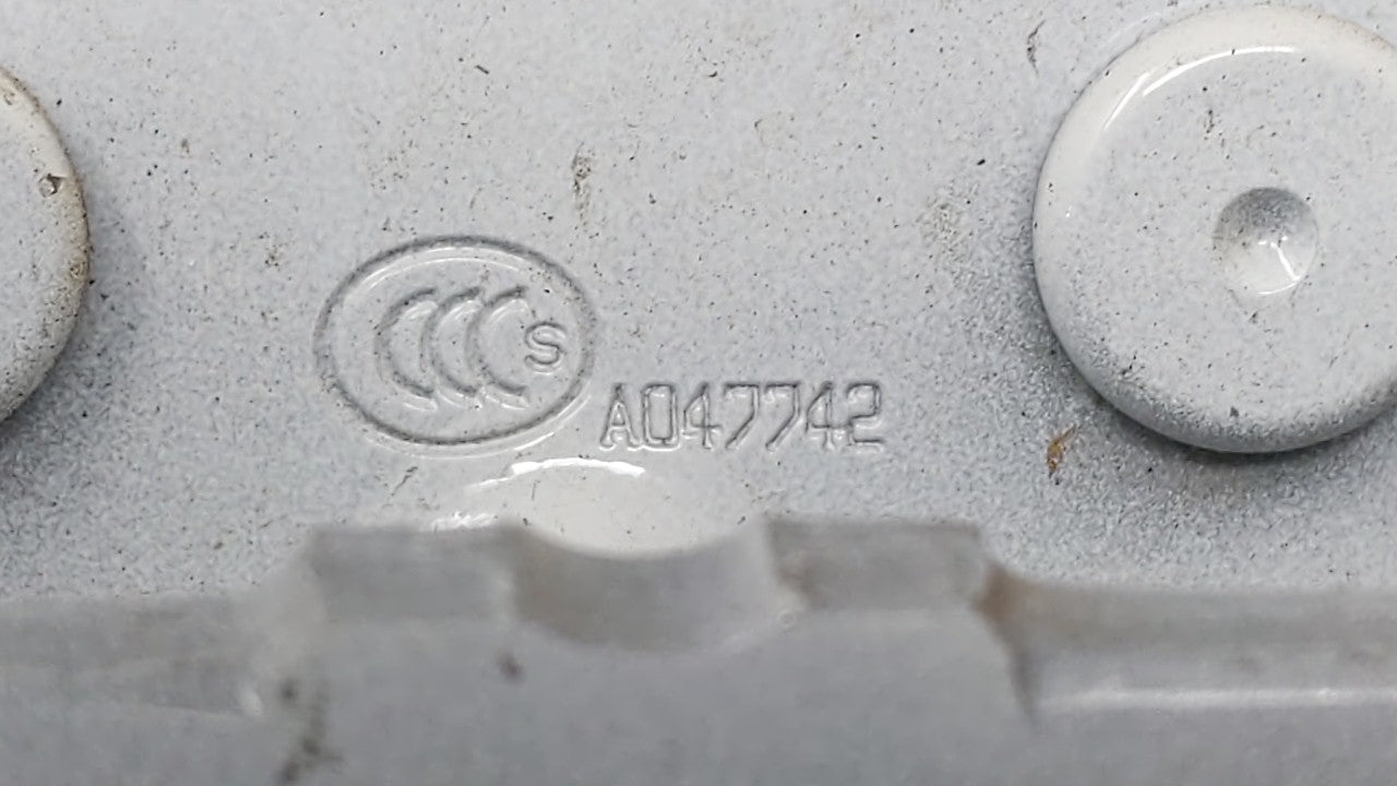 2017 Nissan Rogue Front Left Door Hinge A047742 - Oemusedautoparts1.com