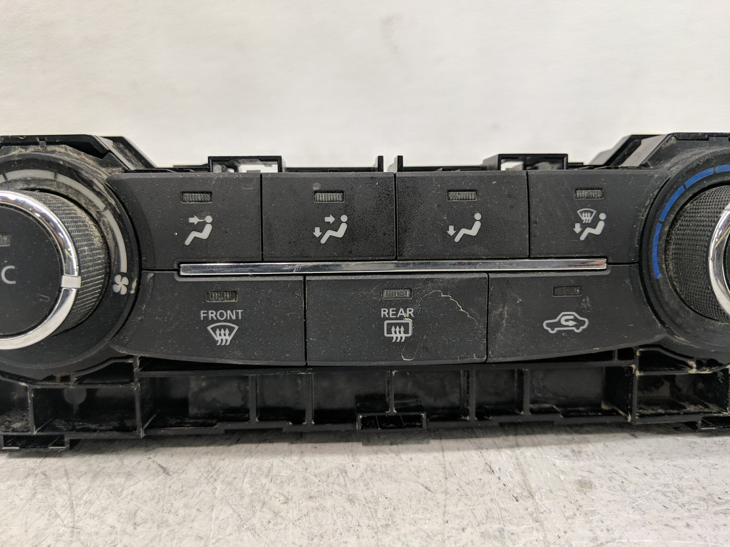 2017-2022 Nissan Rogue Climate Control Module Temperature AC/Heater Replacement P/N:275007FA0A Fits OEM Used Auto Parts - Oe