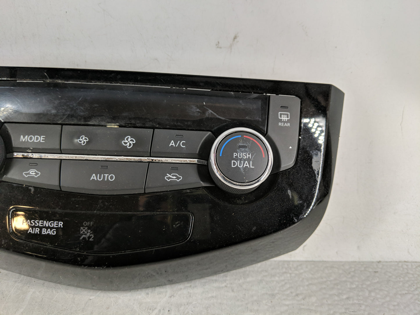 2017-2020 Nissan Rogue Climate Control Module Temperature AC/Heater Replacement P/N:27500 7FE0A Fits Fits 2017 2018 2019 202